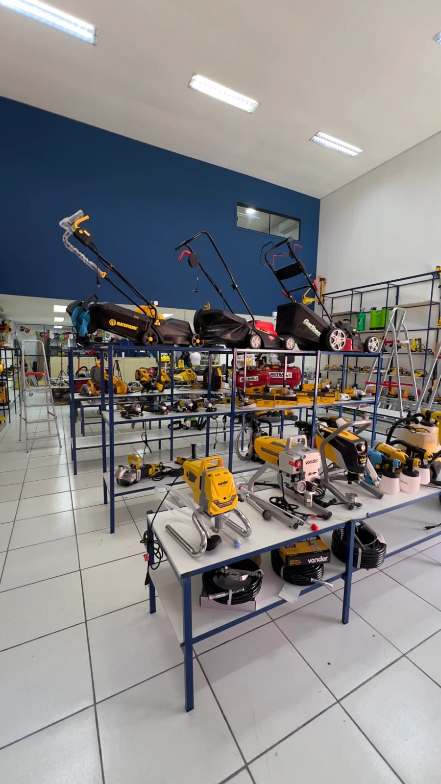 Equipamentos airless de pintura, cortadores de grama e compressores